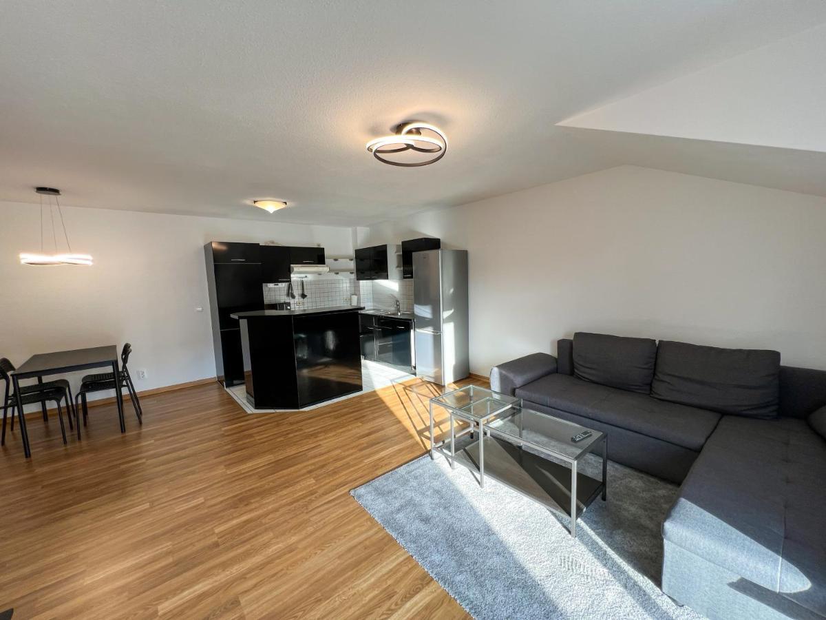Casa Sali - Stilvolle Ferienwohnung Bei Heidelberg Mit Terrasse & Parkplatz Leimen  Exterior photo